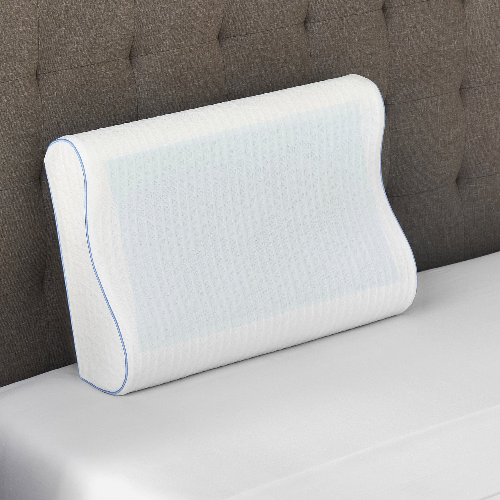 Bodipedic Cooling Gel Overlay Memory Foam Contour Bed Pillow